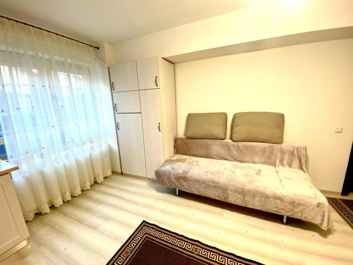 Ferienwohnung Apartament Sara Iasi Exterior foto