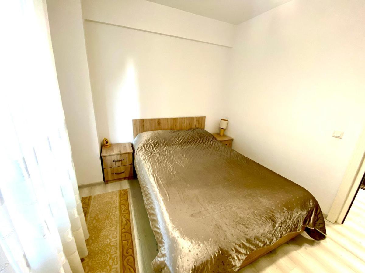 Ferienwohnung Apartament Sara Iasi Exterior foto