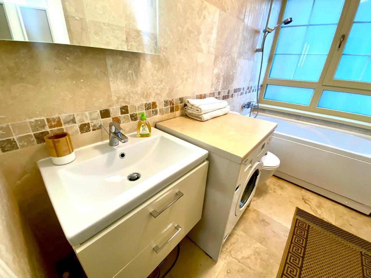 Ferienwohnung Apartament Sara Iasi Exterior foto
