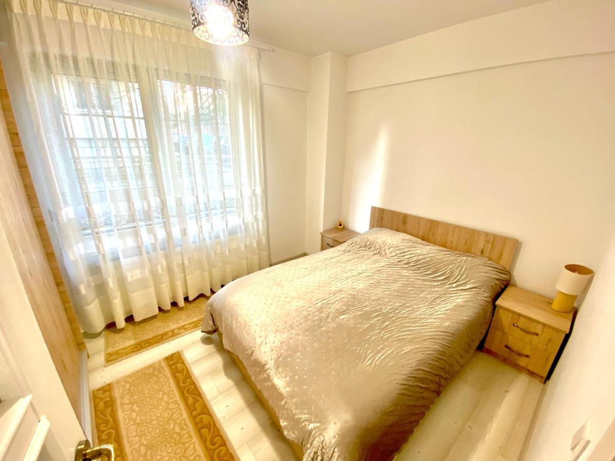 Ferienwohnung Apartament Sara Iasi Exterior foto